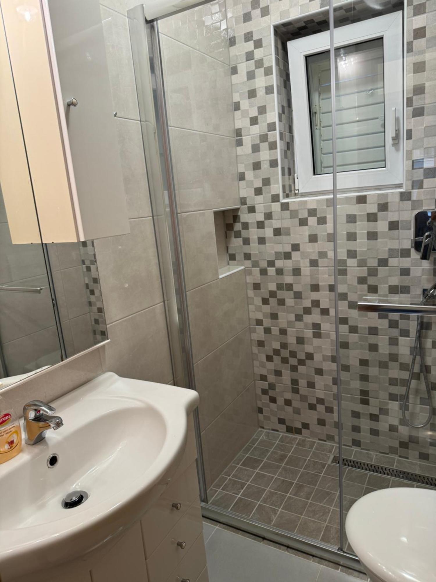 House 100M From The Beach With Free Parking And Breakfast Baška Voda Buitenkant foto